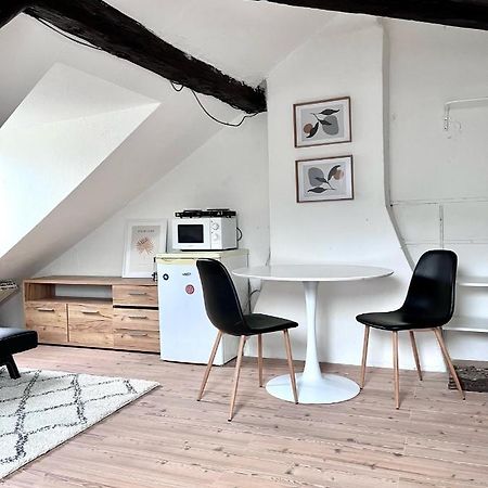 Loft Apartment Close To Metro Palmovka Prague Luaran gambar