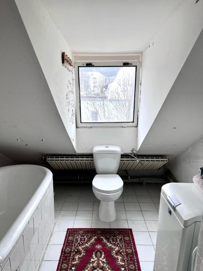 Loft Apartment Close To Metro Palmovka Prague Luaran gambar